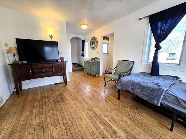 3233 Potter Road, Eau Claire, WI 54703