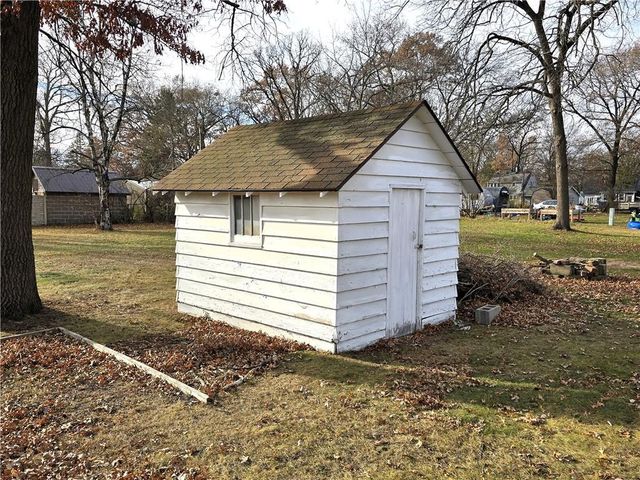 3233 Potter Road, Eau Claire, WI 54703