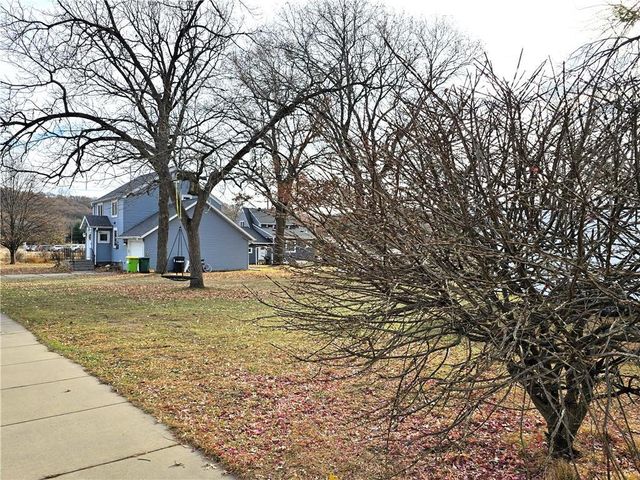 3233 Potter Road, Eau Claire, WI 54703