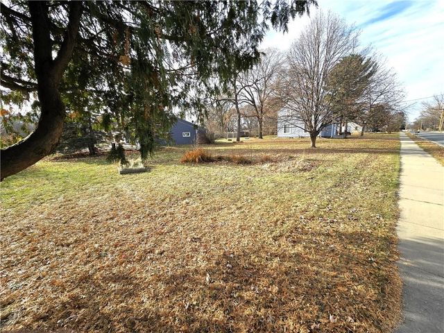 3233 Potter Road, Eau Claire, WI 54703