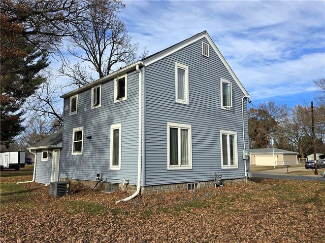 3233 Potter Road, Eau Claire, WI 54703