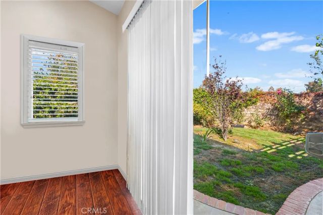 23301 Preston, Valencia, CA 91354