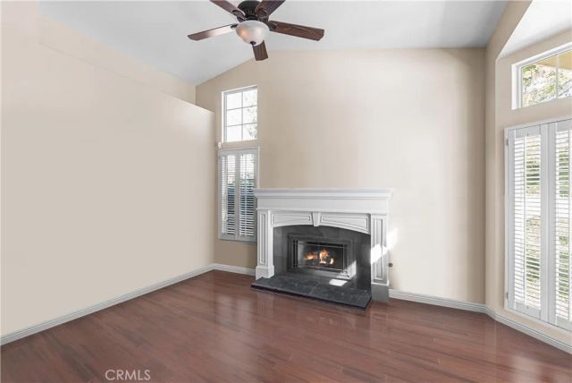 23301 Preston, Valencia, CA 91354