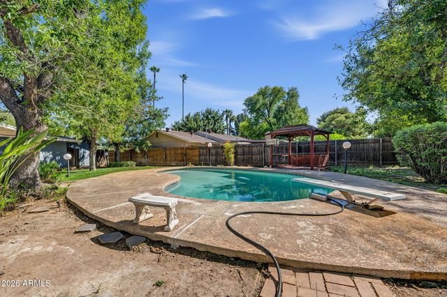 1201 W RANCHO Drive, Phoenix, AZ 85013