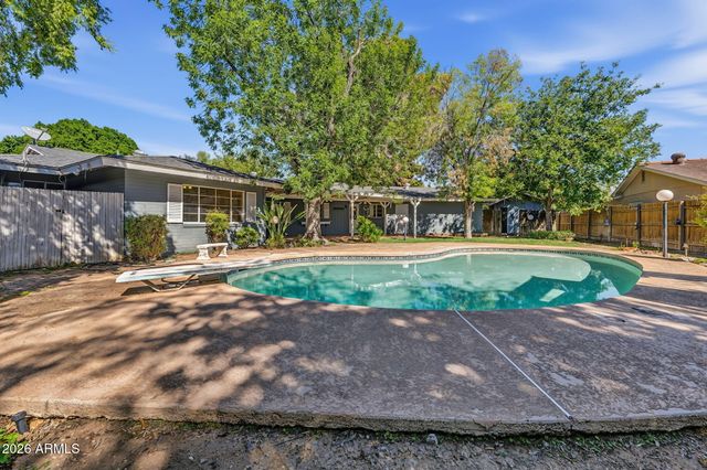 1201 W RANCHO Drive, Phoenix, AZ 85013