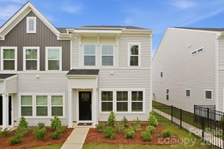 5847 Tuckaseegee Road, Charlotte, NC 28208