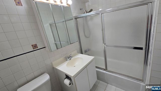 2100 Linwood Avenue 23D, Fort Lee, NJ 07024
