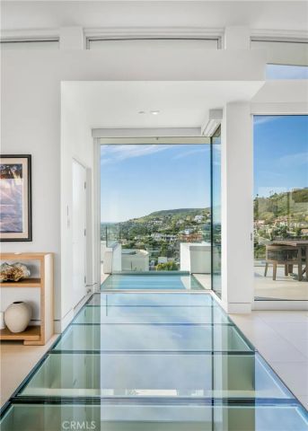 640 Temple Hills Drive, Laguna Beach, CA 92651