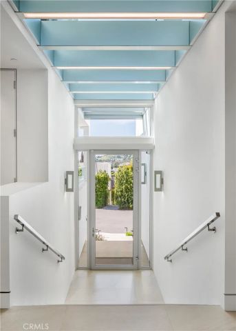 640 Temple Hills Drive, Laguna Beach, CA 92651