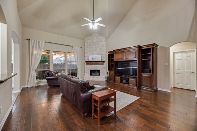11920 Vienna Apple Road, Fort Worth, TX 76244
