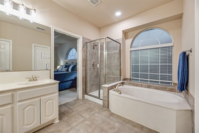 11920 Vienna Apple Road, Fort Worth, TX 76244