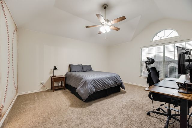 11920 Vienna Apple Road, Fort Worth, TX 76244