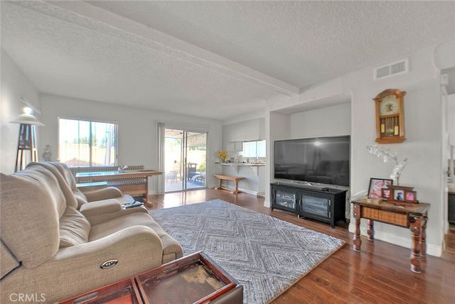 8 Tanglewood, Phillips Ranch, CA 91766