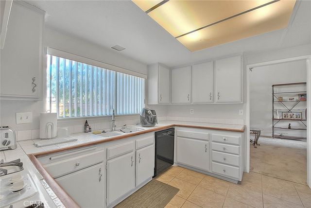 8 Tanglewood, Phillips Ranch, CA 91766