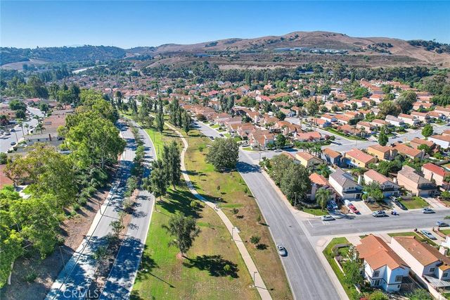 8 Tanglewood, Phillips Ranch, CA 91766