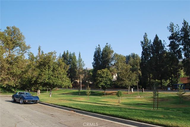 8 Tanglewood, Phillips Ranch, CA 91766