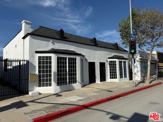 3307 Pico Boulevard 3309, Santa Monica, CA 90405