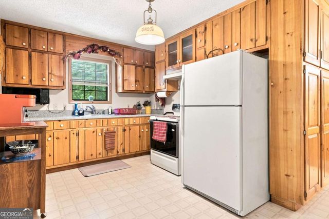 1525 Sperin Road, Ball Ground, GA 30107