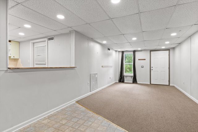 1128 Iris Drive, Rossville, GA 30741