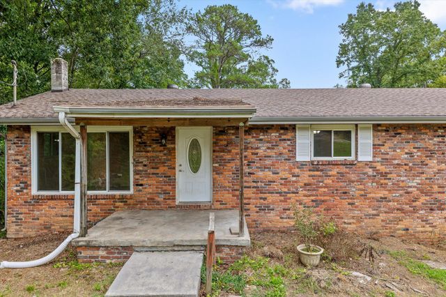 1128 Iris Drive, Rossville, GA 30741