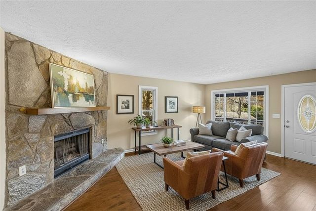 124 Nottingham Lane, Easley, SC 29640