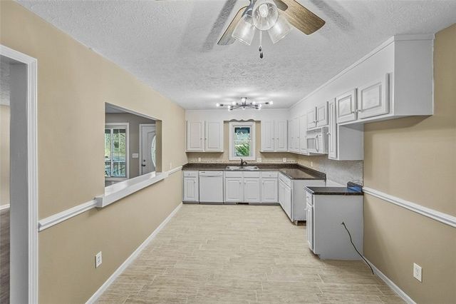 124 Nottingham Lane, Easley, SC 29640