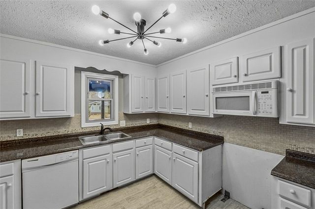124 Nottingham Lane, Easley, SC 29640