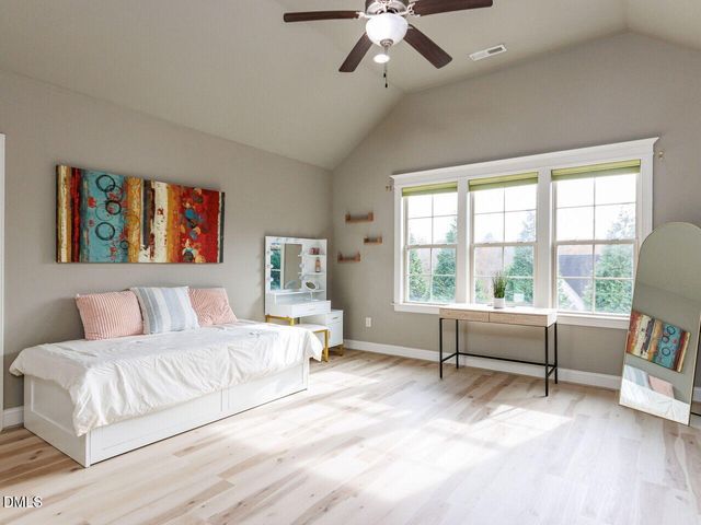 916 Shasta Daisy Drive, Wake Forest, NC 27587