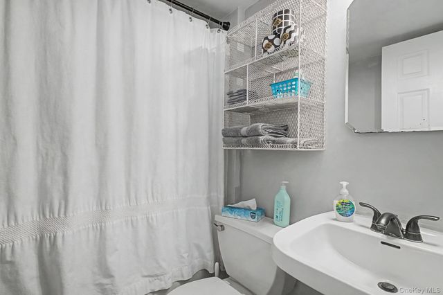 36 W Read Avenue, Smallwood, NY 12720