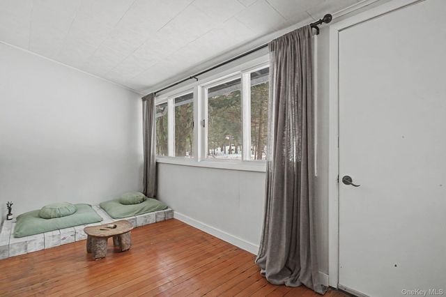 36 W Read Avenue, Smallwood, NY 12720