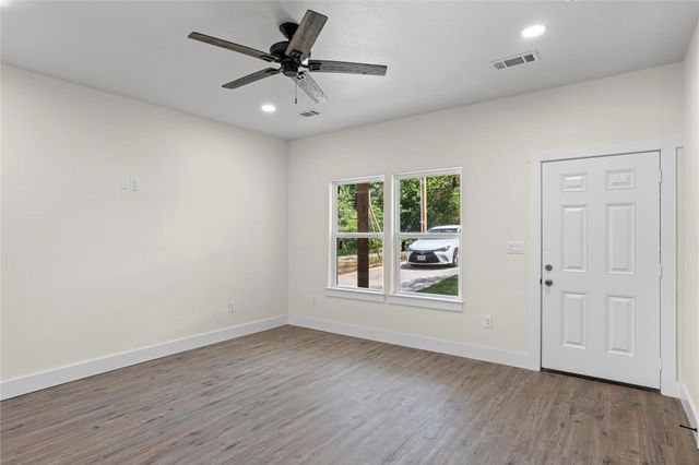 727 W Parnell Street, Denison, TX 75020