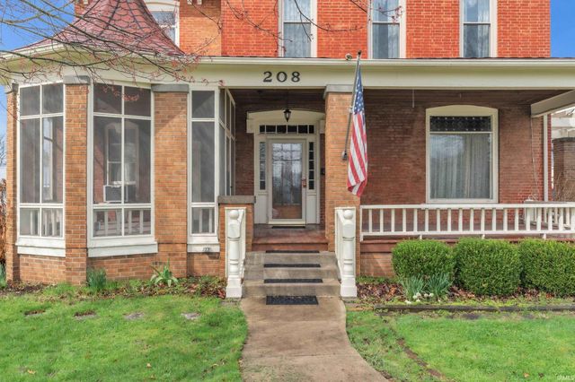 208 S Morton Street, Kendallville, IN 46755