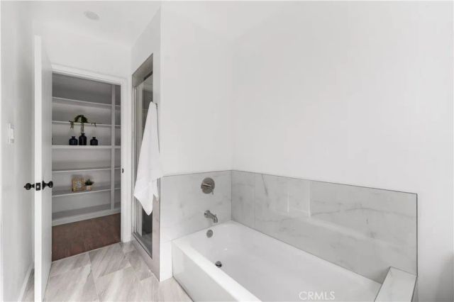 1422 Kempton, Monterey Park, CA 91755