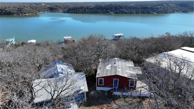 160 Lake Point Drive, Gordon, TX 76453