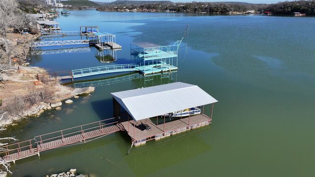 160 Lake Point Drive, Gordon, TX 76453