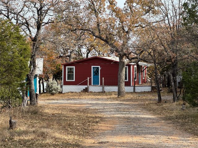 160 Lake Point Drive, Gordon, TX 76453