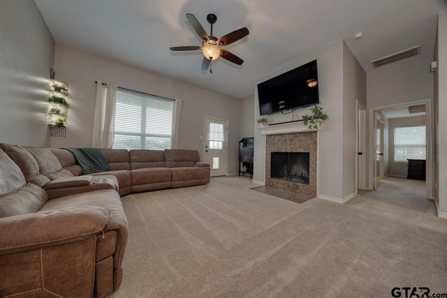 500 Asher Lane, Lindale, TX 75771