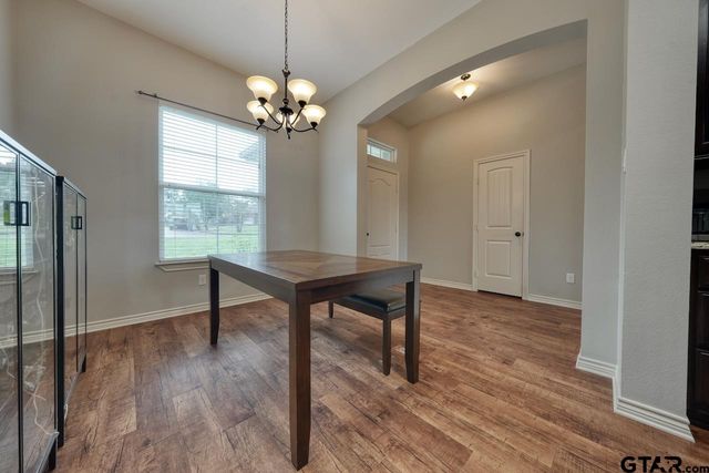 500 Asher Lane, Lindale, TX 75771