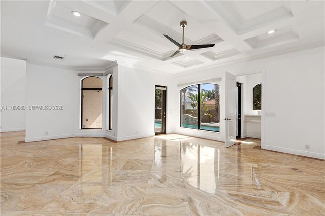 260 NE Wavecrest Ct, Boca Raton, FL 33432