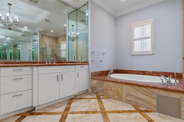 260 NE Wavecrest Ct, Boca Raton, FL 33432