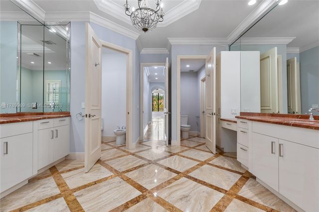 260 NE Wavecrest Ct, Boca Raton, FL 33432