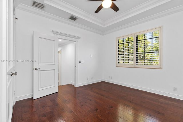 260 NE Wavecrest Ct, Boca Raton, FL 33432