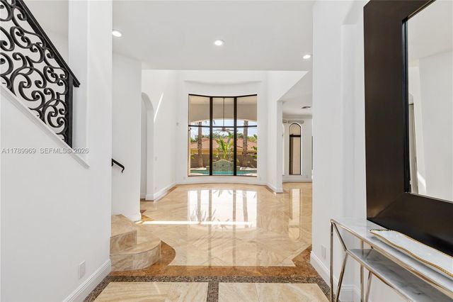 260 NE Wavecrest Ct, Boca Raton, FL 33432