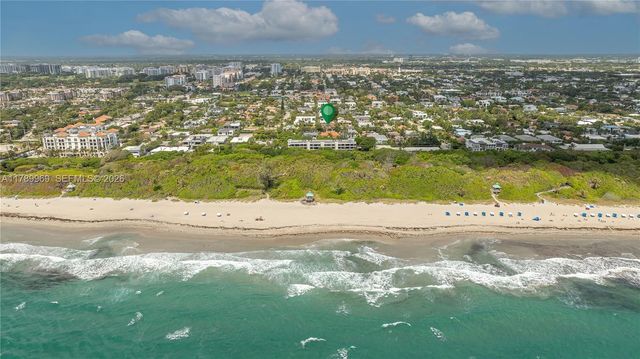 260 NE Wavecrest Ct, Boca Raton, FL 33432