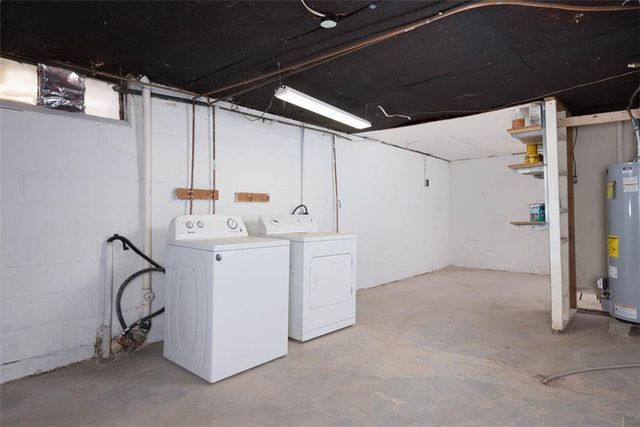 1524 W Sheley Road, Independence, MO 64052