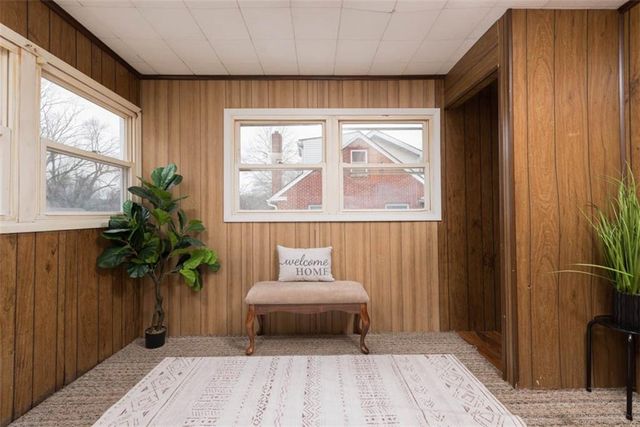 1524 W Sheley Road, Independence, MO 64052