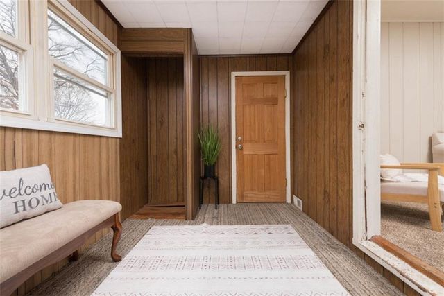 1524 W Sheley Road, Independence, MO 64052