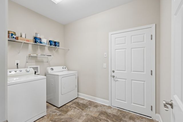 1374 Coates Ln, Gallatin, TN 37066