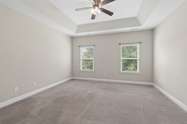 1374 Coates Ln, Gallatin, TN 37066