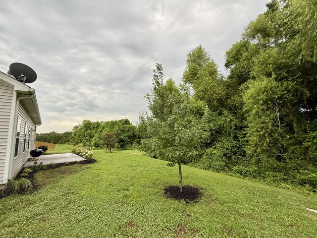 1374 Coates Ln, Gallatin, TN 37066